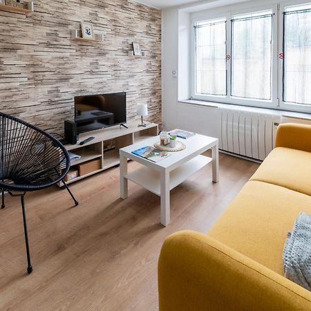 55M2 Cosy Au Calme Avec Terrasse Et Box Individuel Villa Nouzonville Exterior photo