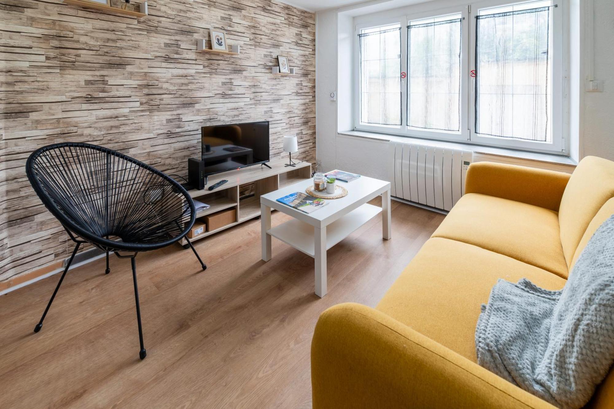 55M2 Cosy Au Calme Avec Terrasse Et Box Individuel Villa Nouzonville Exterior photo